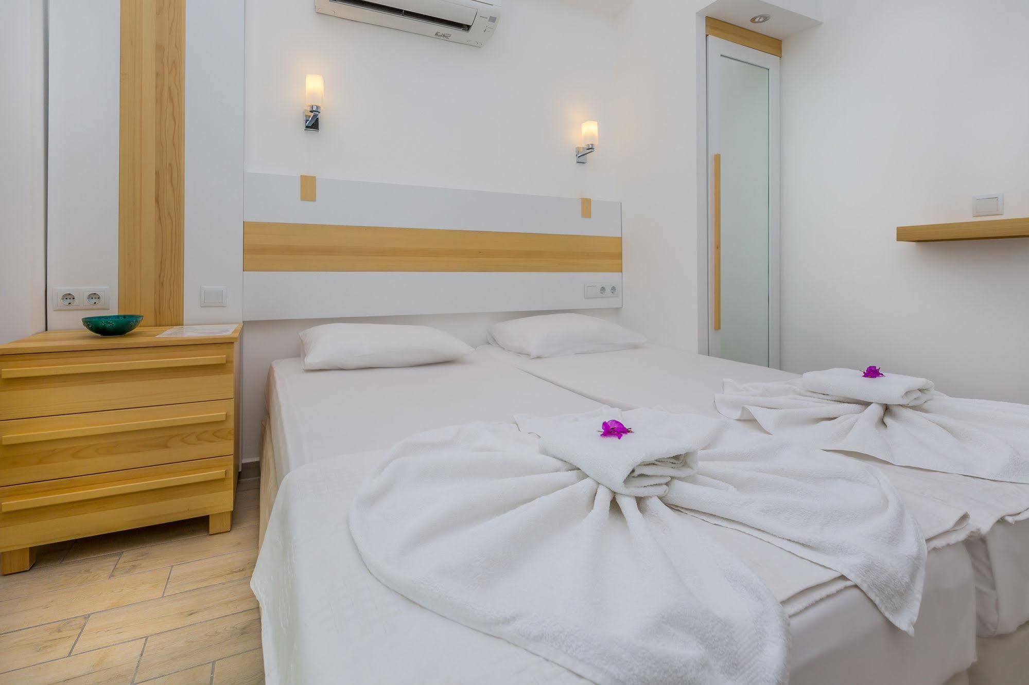 Defne Hotel คาช ภายนอก รูปภาพ