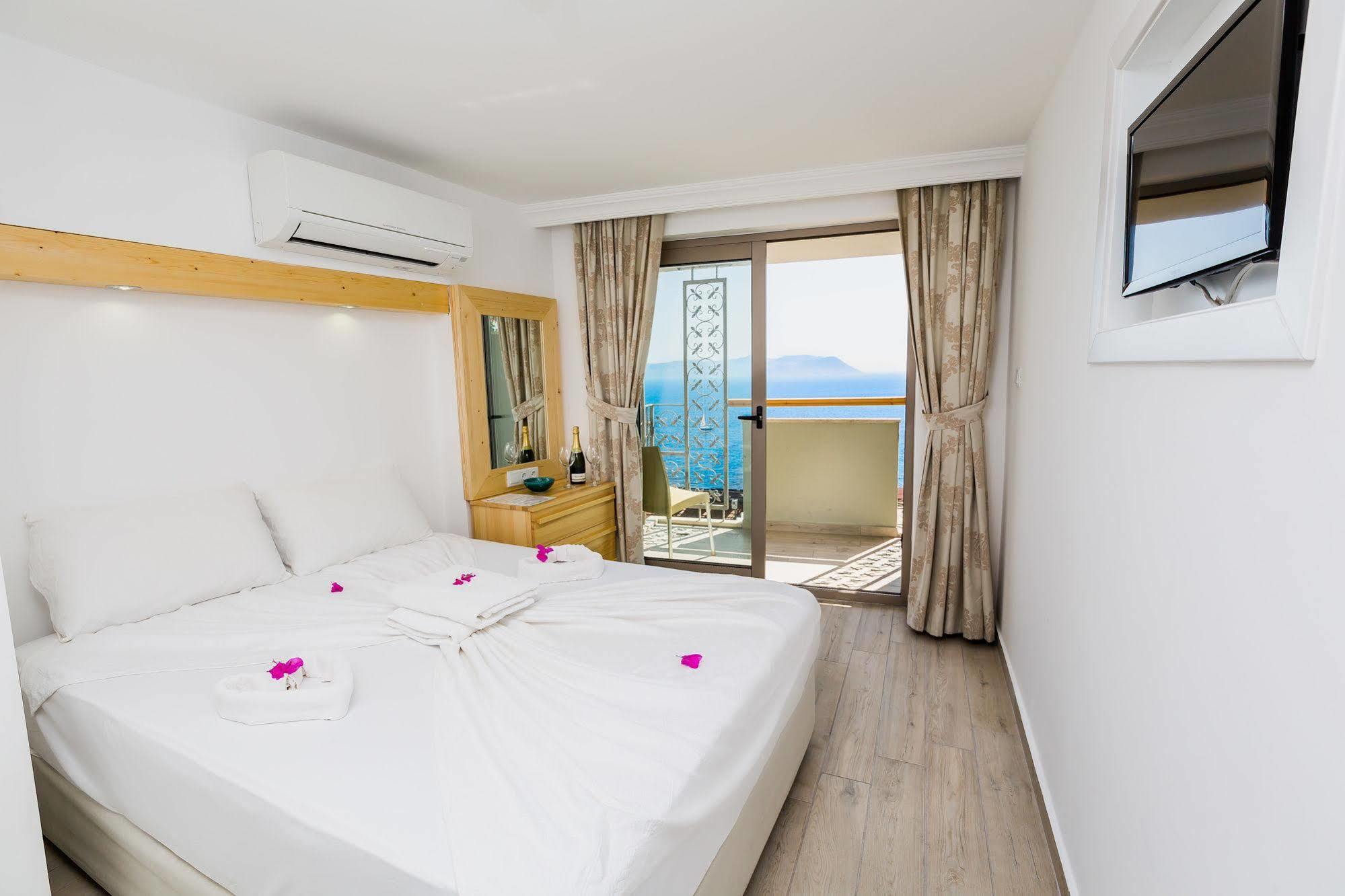 Defne Hotel คาช ภายนอก รูปภาพ